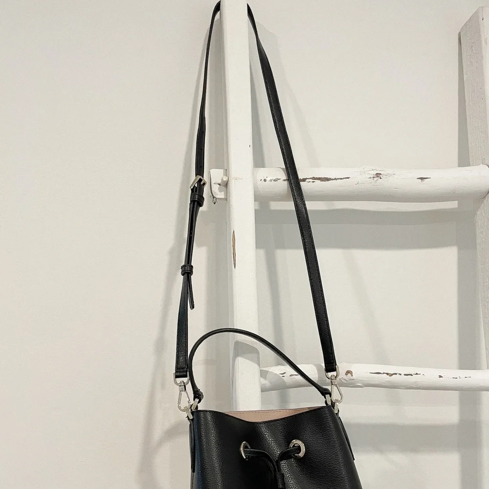 Kate Spade Black Bucket Bag / NWOT - Picture 2 of 9